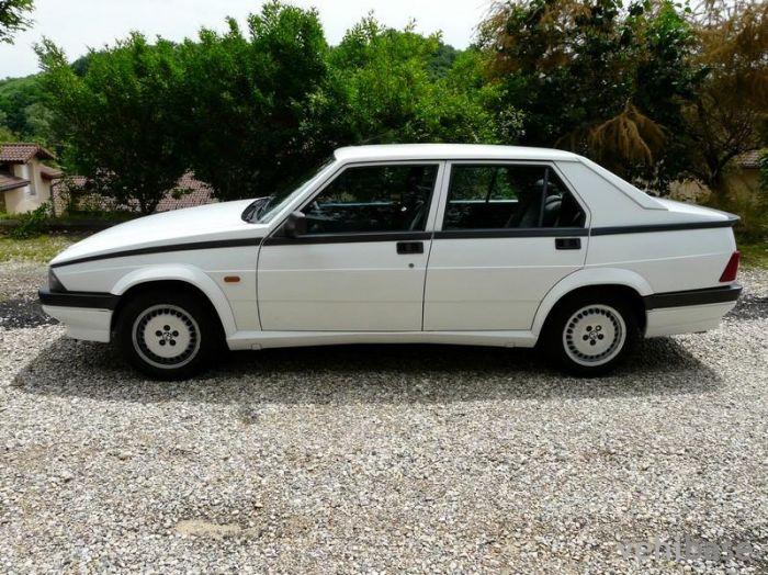 Alfa-Romeo 75 2.4 TD