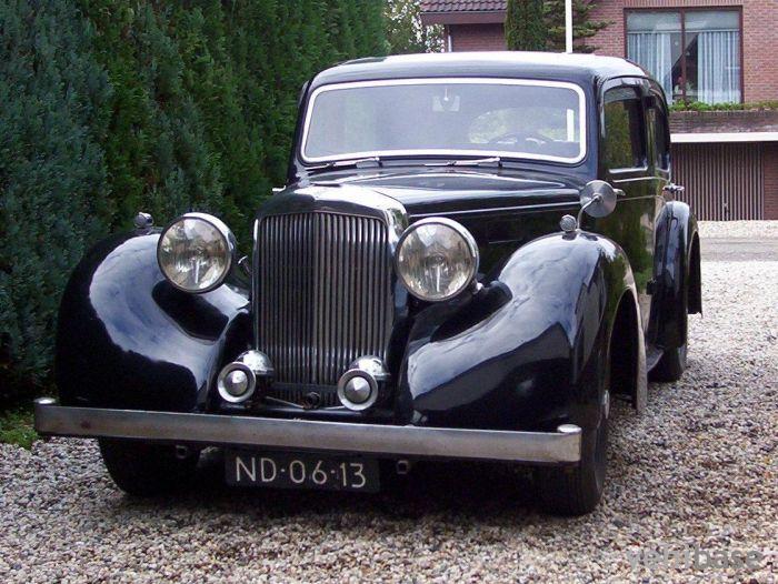 Alvis TA 14 Mulliner Saloon