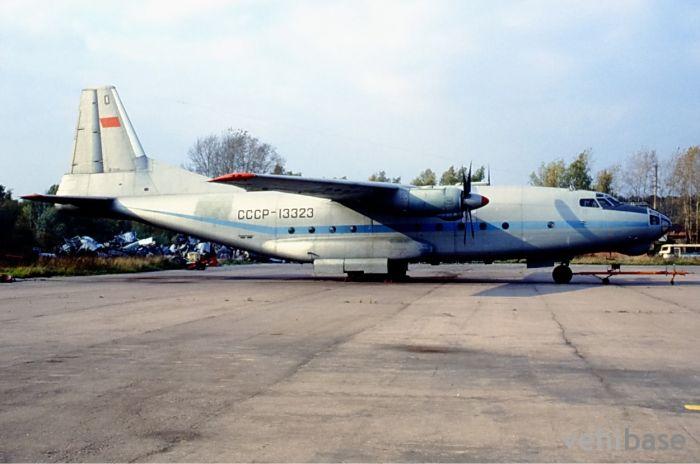 Antonov AN-8 Sprite