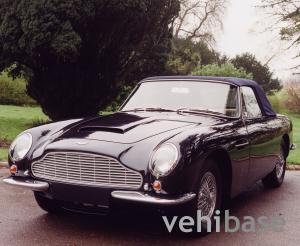 Aston Martin DB6 Volante