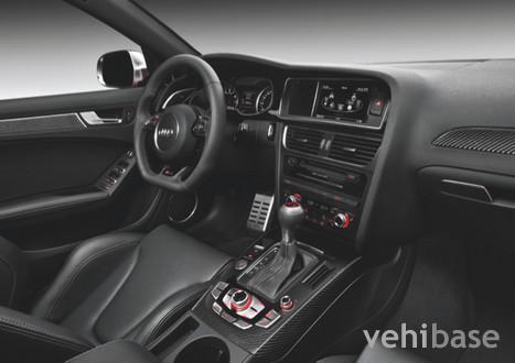 Audi RS4 Avant V8