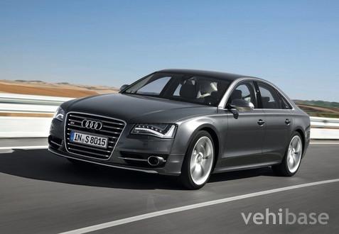 Audi S8 V8