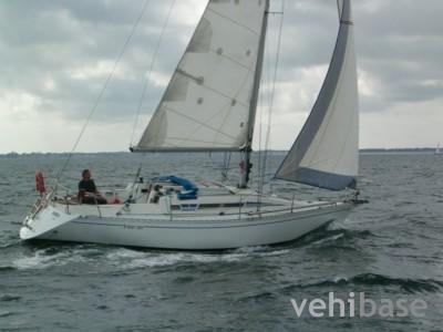 Beneteau First 325