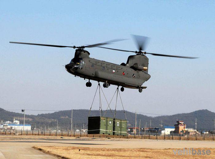 Boeing CH-47 Chinook