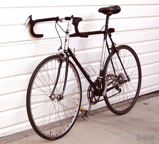 Bridgestone 700