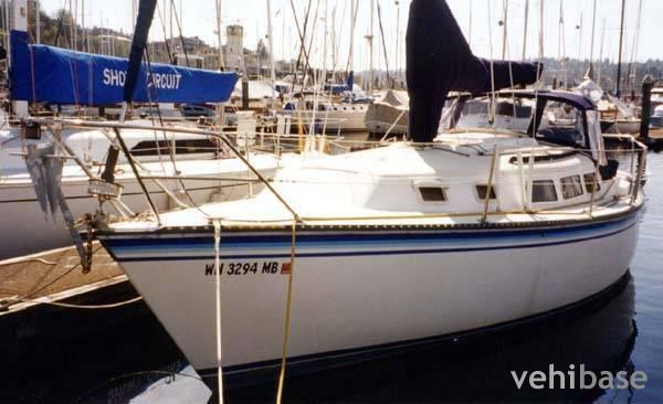 Capital Yachts Newport 33