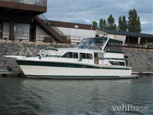 Catalina 381