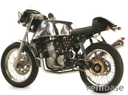 CCM CR 40