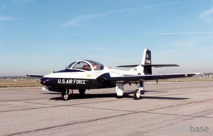 Cessna T-37