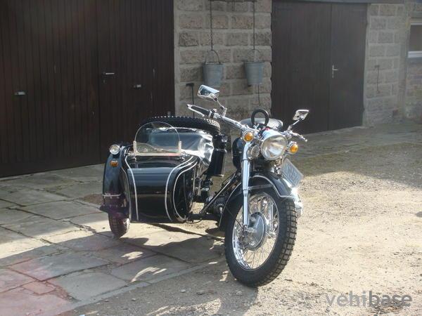 Chang-Jiang 750 BG with sidecar