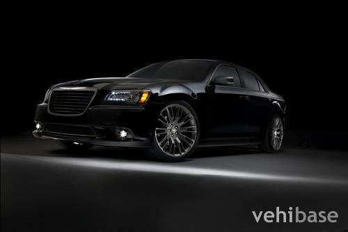 Chrysler 300C John Varvatos