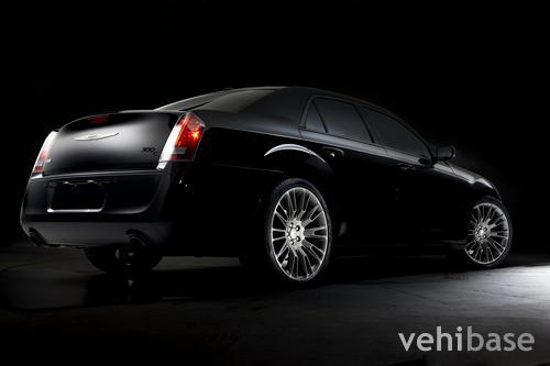 Chrysler 300C John Varvatos