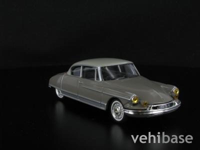 Citroen DS 19 Coach Le Paris