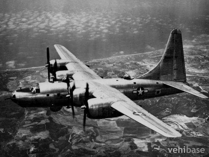 Consolidated B-32 Dominator
