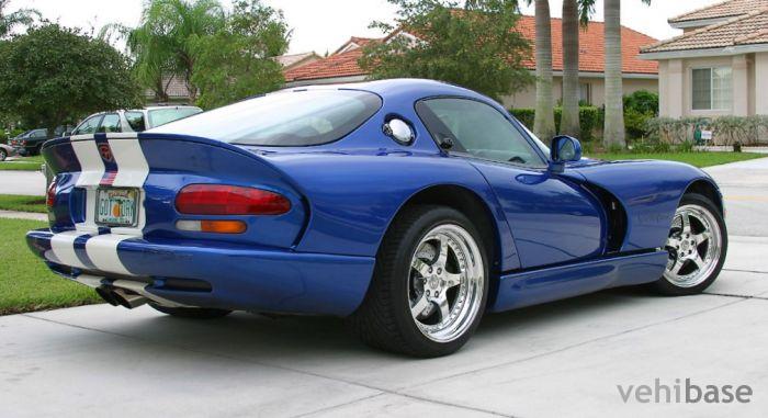 Dodge Viper GTS