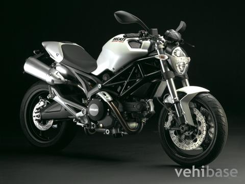 Ducati Monster 696