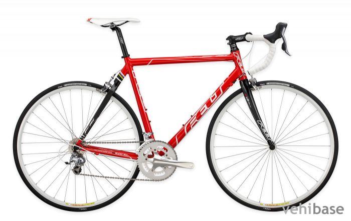 Felt F75