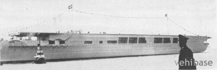 Flugzeugtrager B