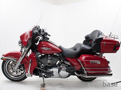 Harley-Davidson FLHTCU Ultra Classic Electra Glide Firefighter