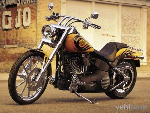 Harley-Davidson FXSTBI Softail Night Train