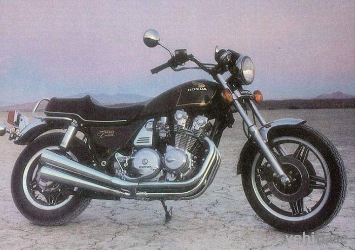 Honda CB 900 Custom