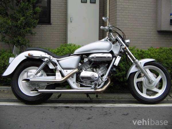 Honda Magna 250