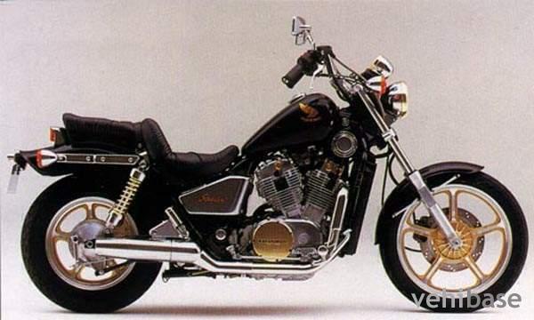 Honda VT 700