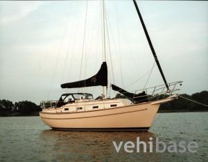 Island Packet 29