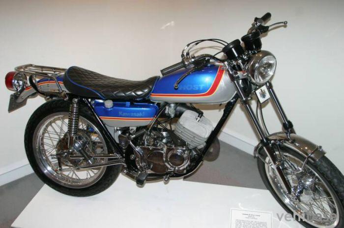Kawasaki 125 F6