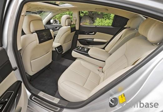 Kia Quoris