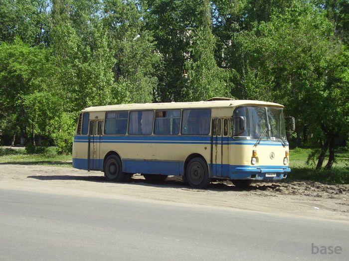 LAZ 695