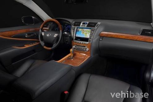 Lexus LS 460