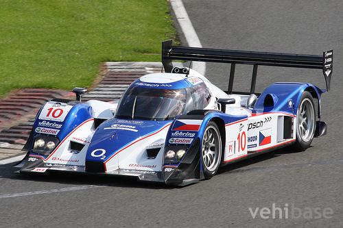 Lola B08/60 Aston Martin