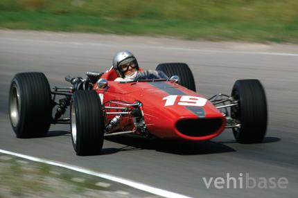 McLaren M5A