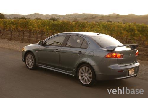 Mitsubishi Lancer ES