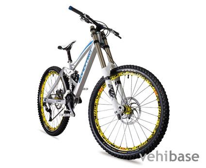 Mondraker Summum Pro Team
