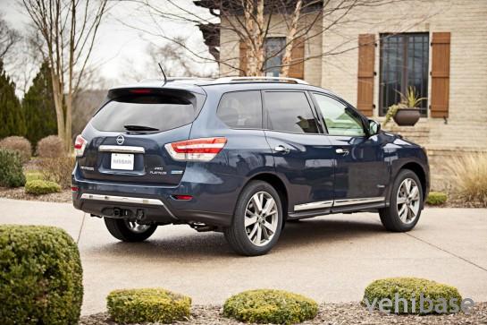 Nissan Pathfinder Hybrid