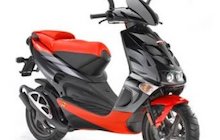 Aprilia SR 50 R Street