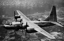 Consolidated B-32 Dominator