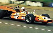 McLaren M9A