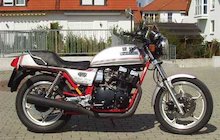 Suzuki GSX 750 E Silver Suzi