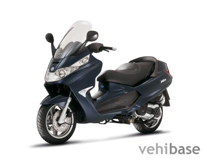 Piaggio X8 400