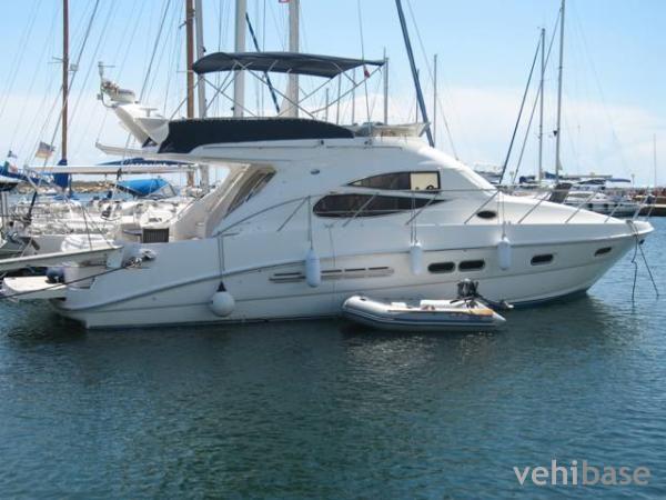 Sealine F42/5