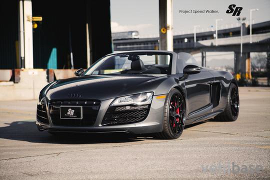 SR Auto Group R8 Spyder Speed Walker