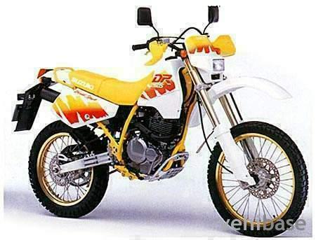 Suzuki DR 250 S