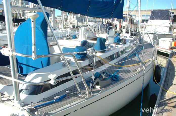 Swan 391