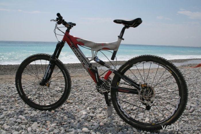 Tomac Six Shooter