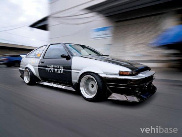 Toyota Corolla Sprinter Trueno/Levin AE85