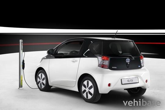 Toyota iQ EV