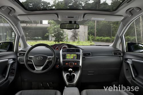 Toyota Verso 2013